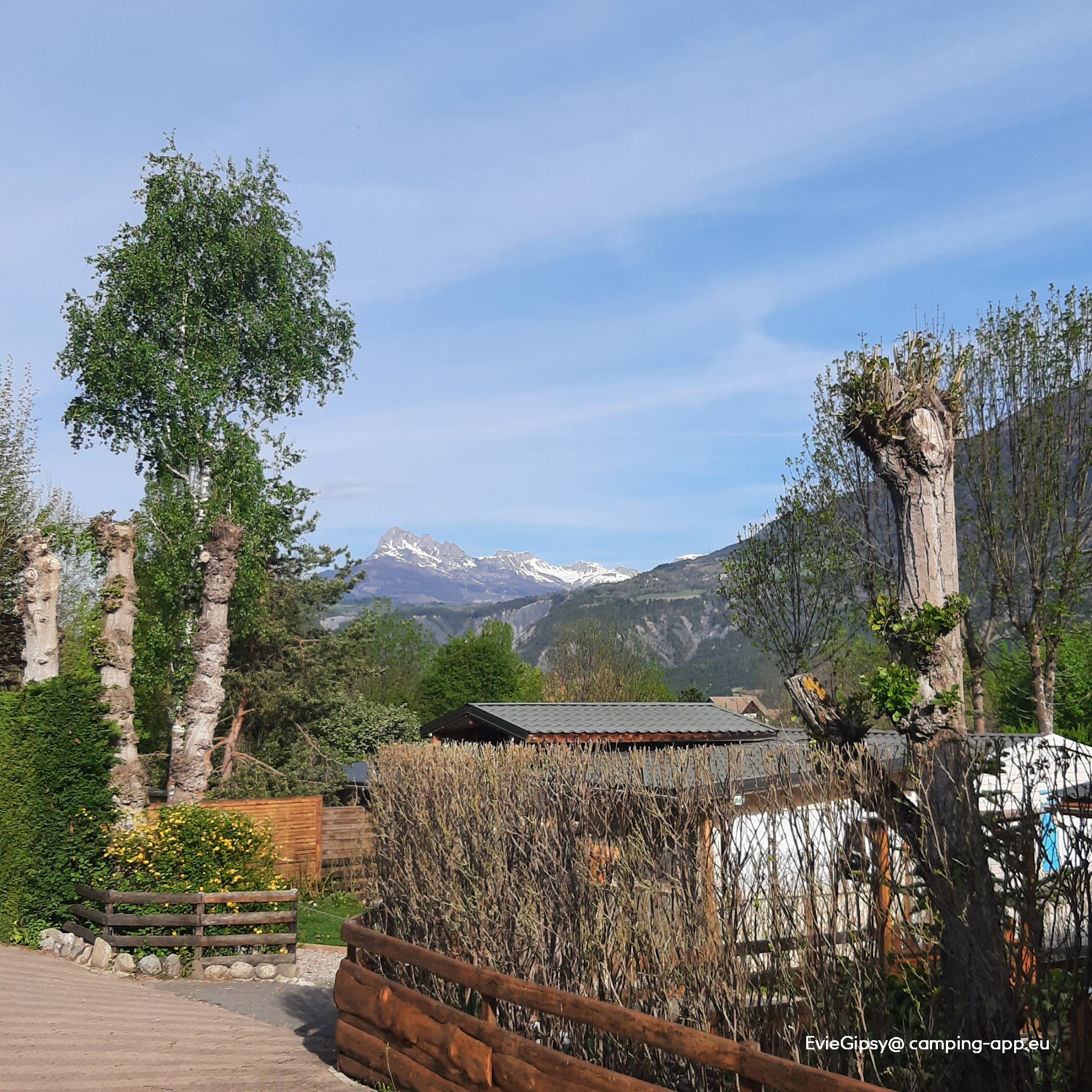 Camping Gîtes Le Verger **** — Camping in Baratier