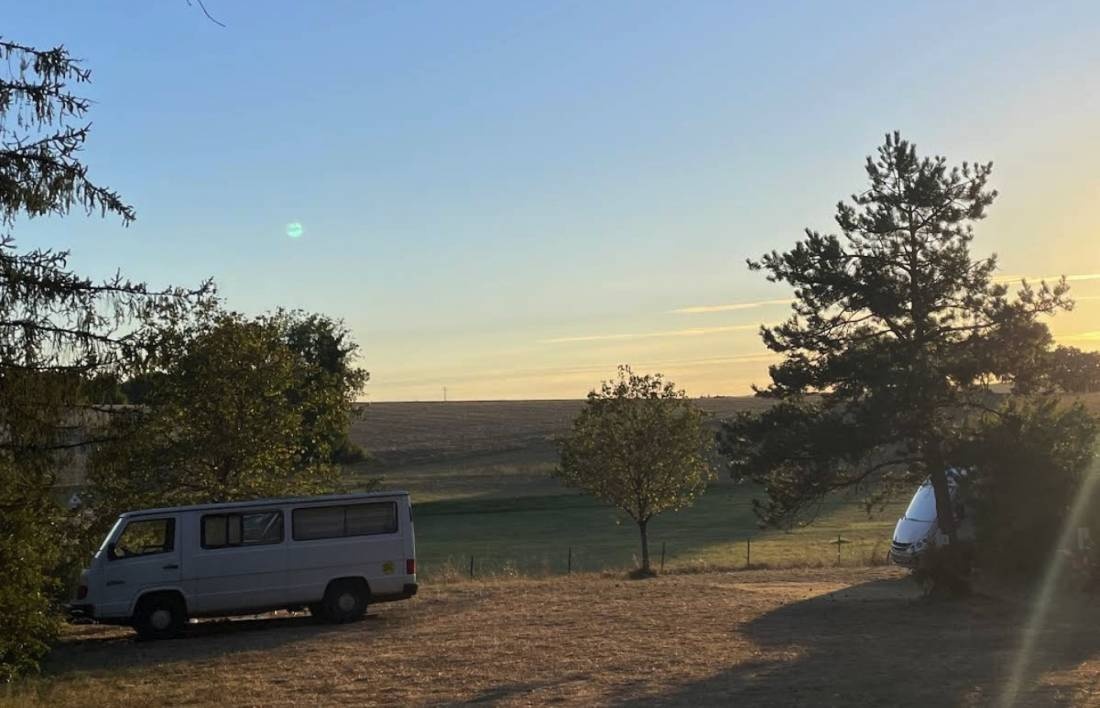 Camping du Bas Meygnaud ** — Campingplats in Valeuil / Nouvelle-Aquitaine