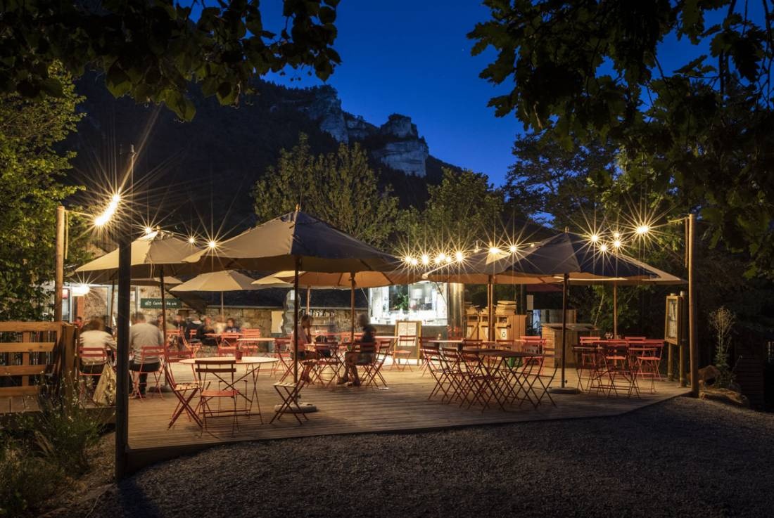 Camping Huttopia Gorges du Tarn — Camping Site in Les Vignes / Occitanie