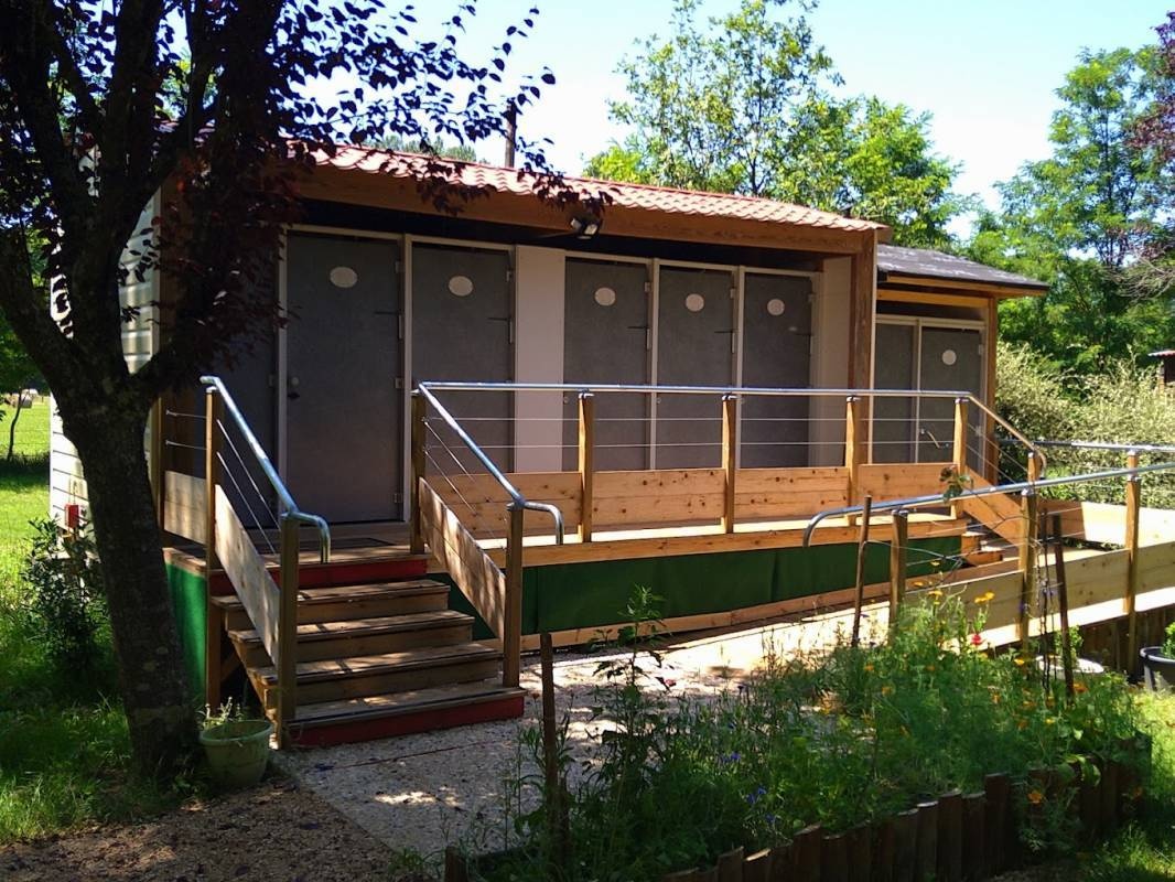 Camping Magali Beach — Campingplats in Liourdres / Occitanie