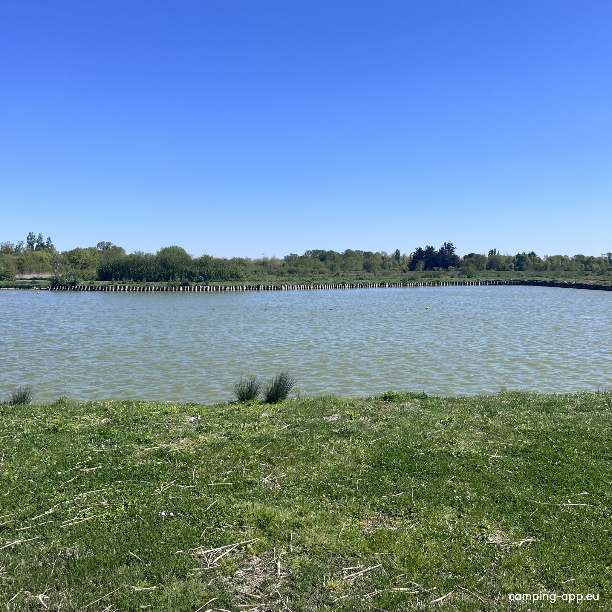 Camping Le Bâteau — Cámping in Rochefort