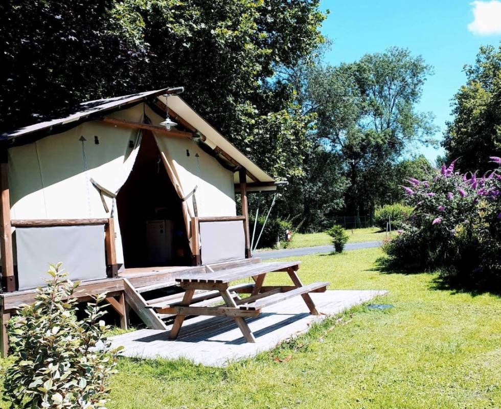 Camping La Tête Noire *** — Campingplass in Buzançais 