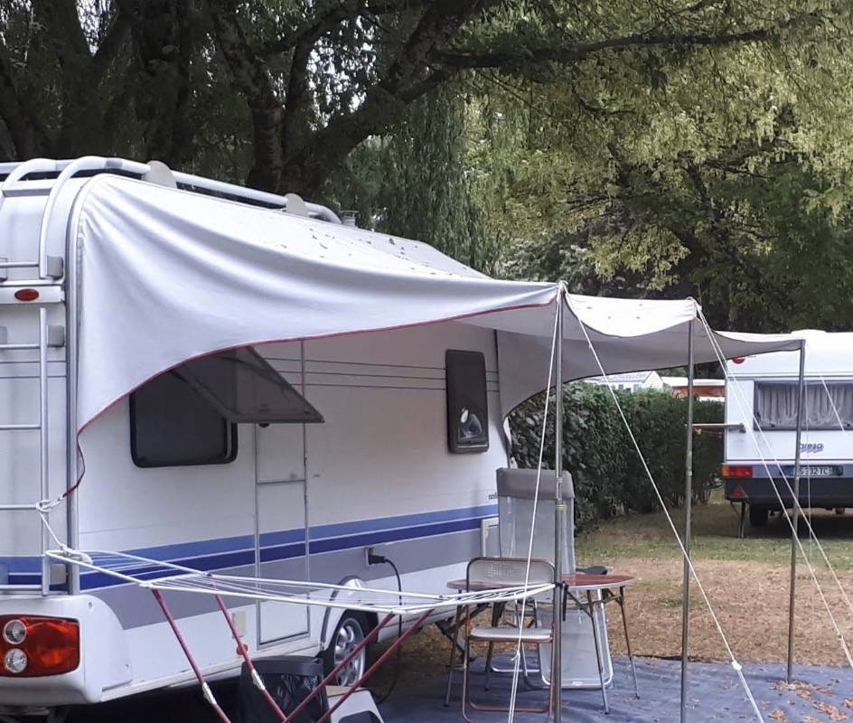 Camping La Tête Noire *** — Kamp yeri in Buzançais 