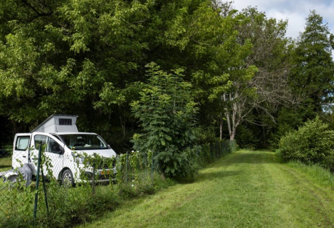 Camping Les Berges de L'Yonne ** — Kemping in Coulanges-sur-Yonne 