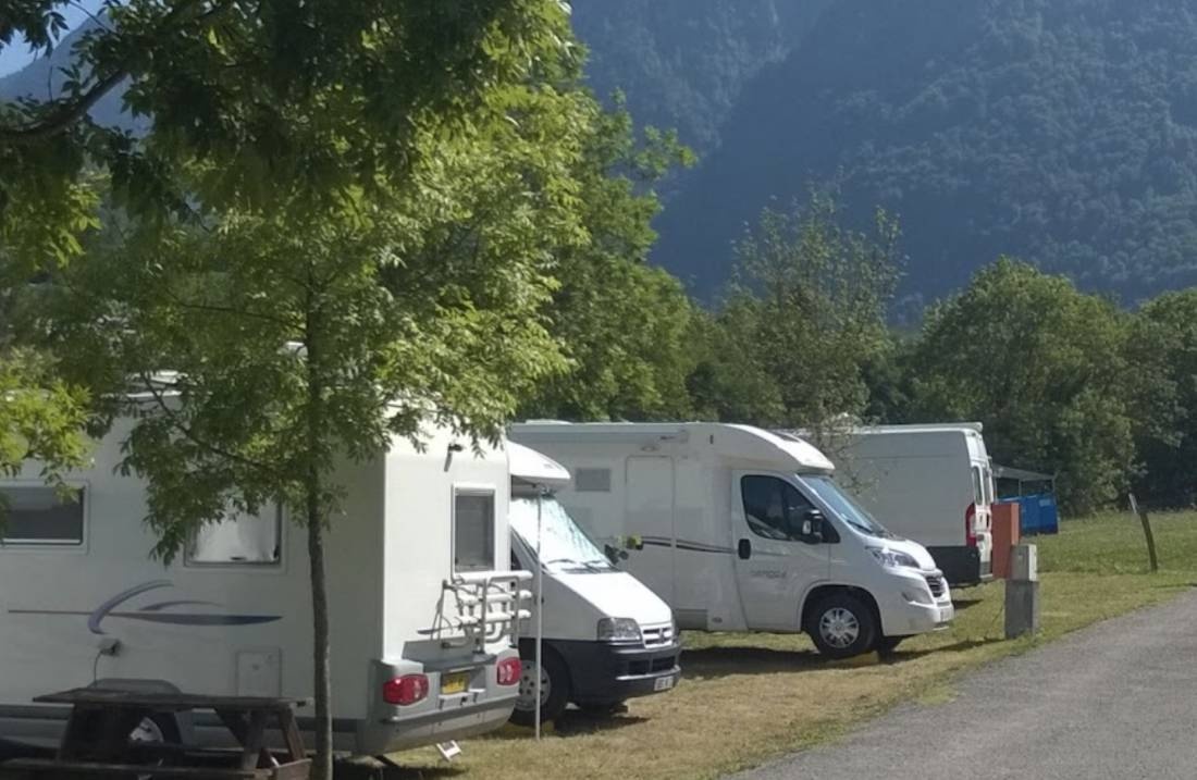 Camping le saillet cauterets Hautes Pyrénées — Місце для кемпінгу in Cauterets 