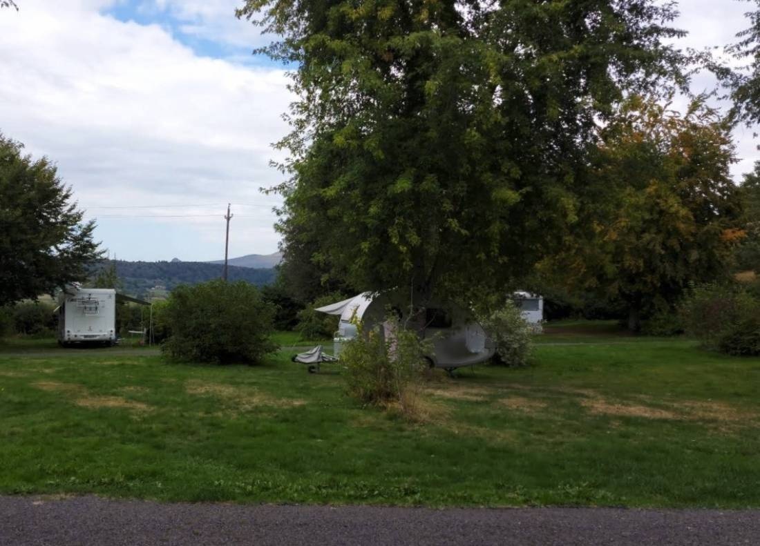 Camping La Perce Neige ** — Місце для кемпінгу in Saint-Donat