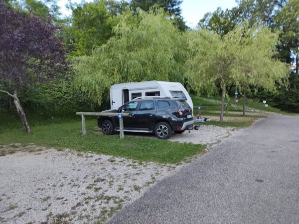 Camping Les Portes du Trièves — Cámping in Monestier-de-Clermont