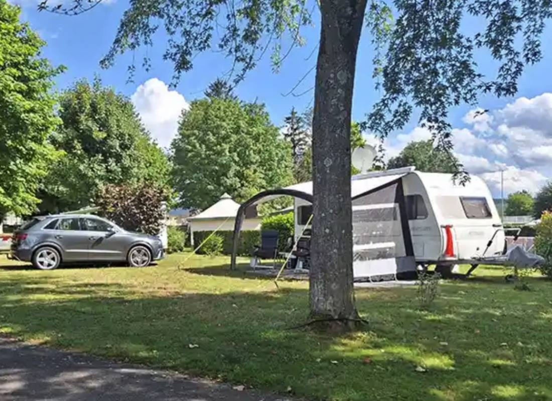Camping Les Bruyères *** — Kemp in La Clayette