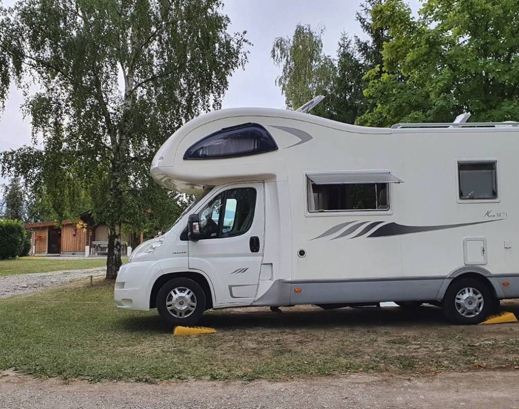 Camping L'Orée des Bois *** — 露营地 in Sciez