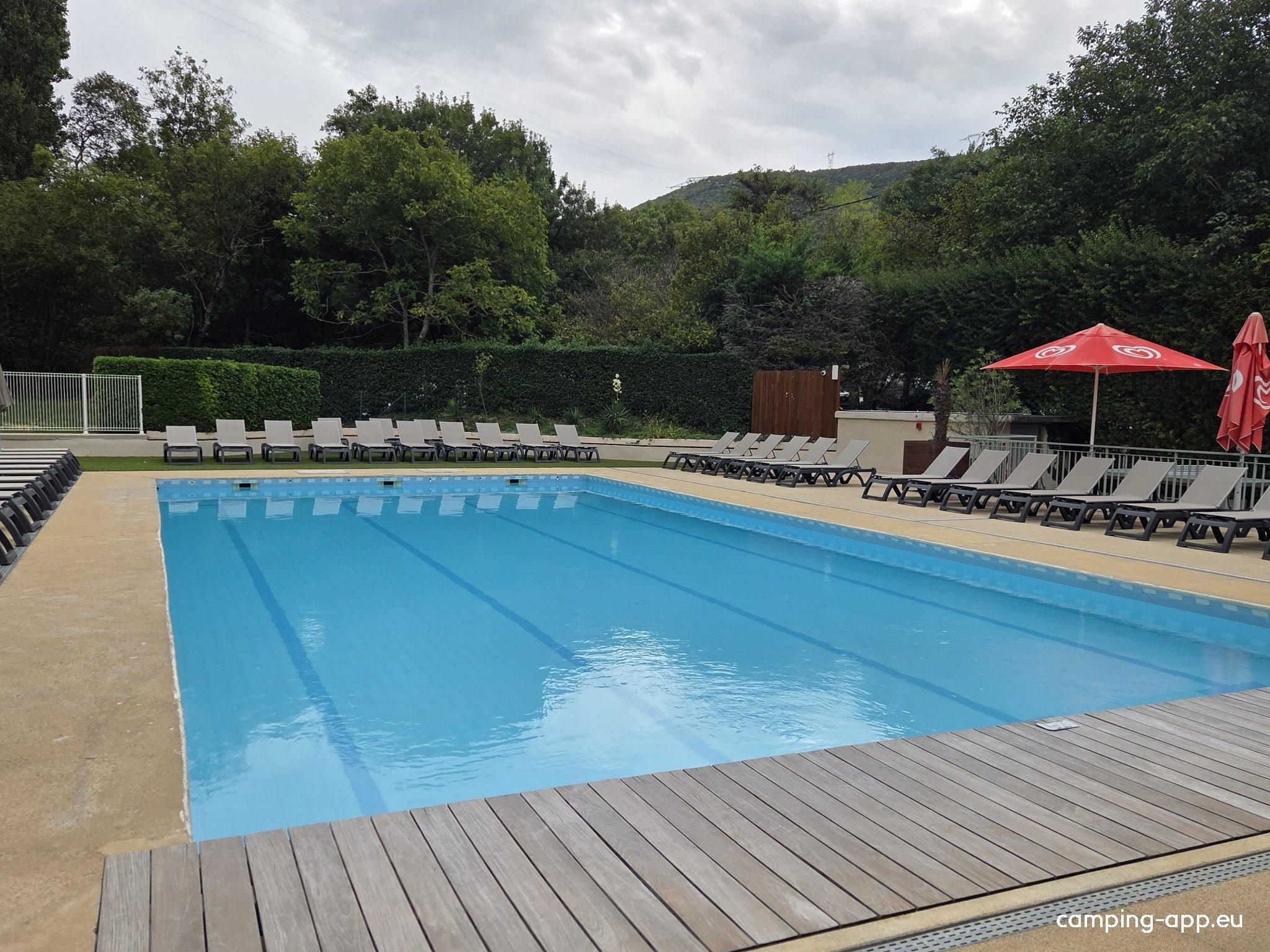 Camping Porte de Provence **** — Area da campeggio in Mirmande