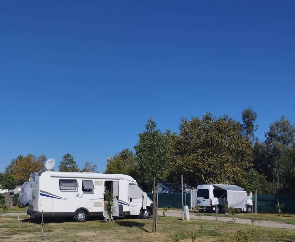 Stellplatz Alénya — Місце для кемперів in Alénya