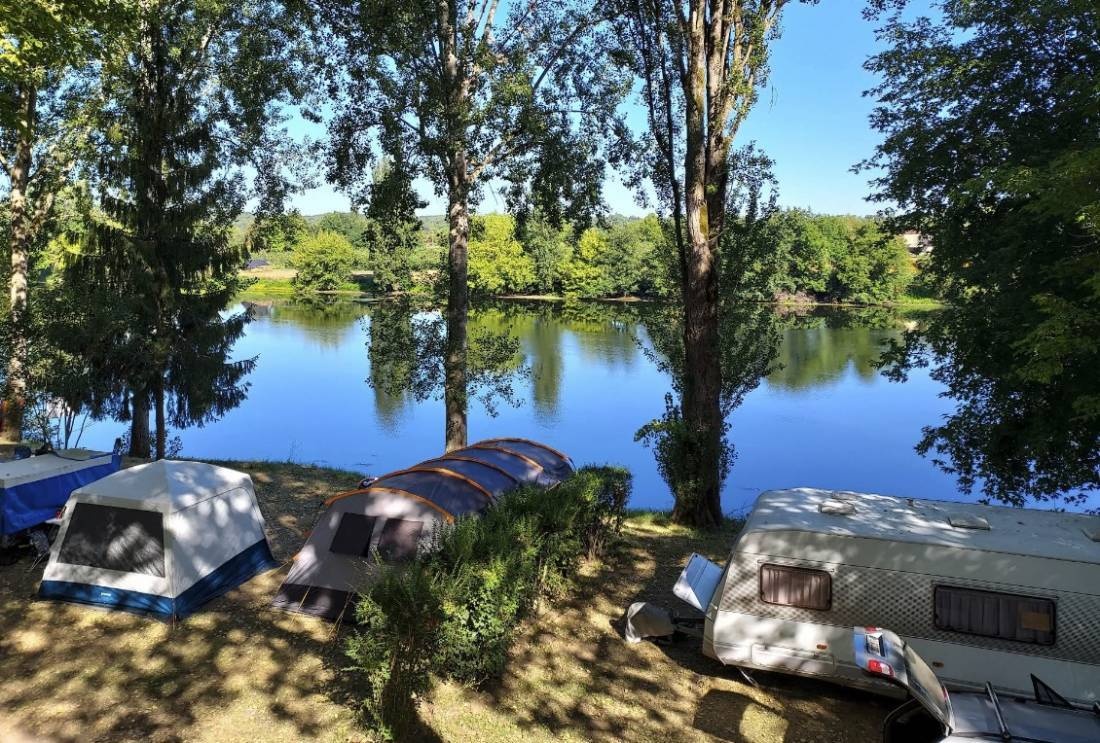 Camping Les Bö Bains **** — Campingplatz in Badefols-sur-Dordogne
