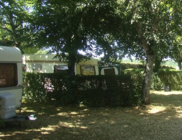 Camping Le Pigeonnier *** — Photo 2