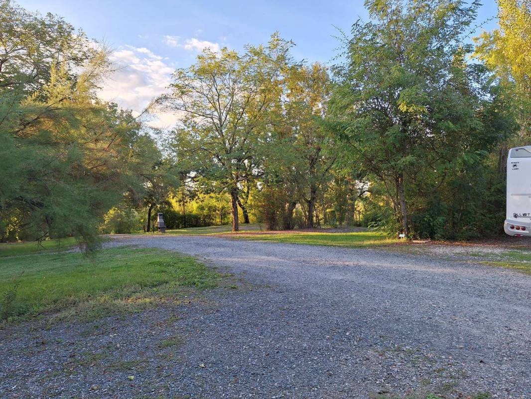 Camping Renoir — Kemp in La Roche-Posay / Nouvelle-Aquitaine