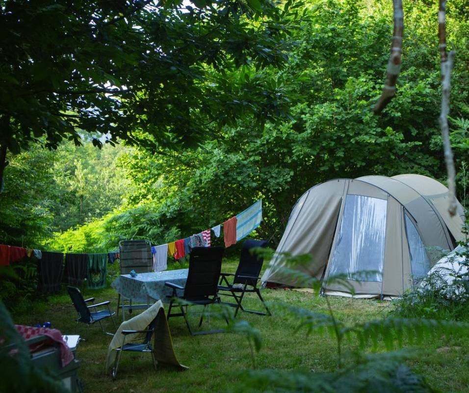 Camping Domaine Le Peyral — Campingplats in La Salvetat-sur-Agout 