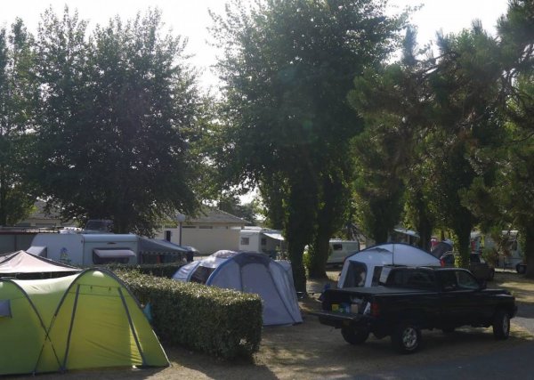 Camping Les Bosquets ***