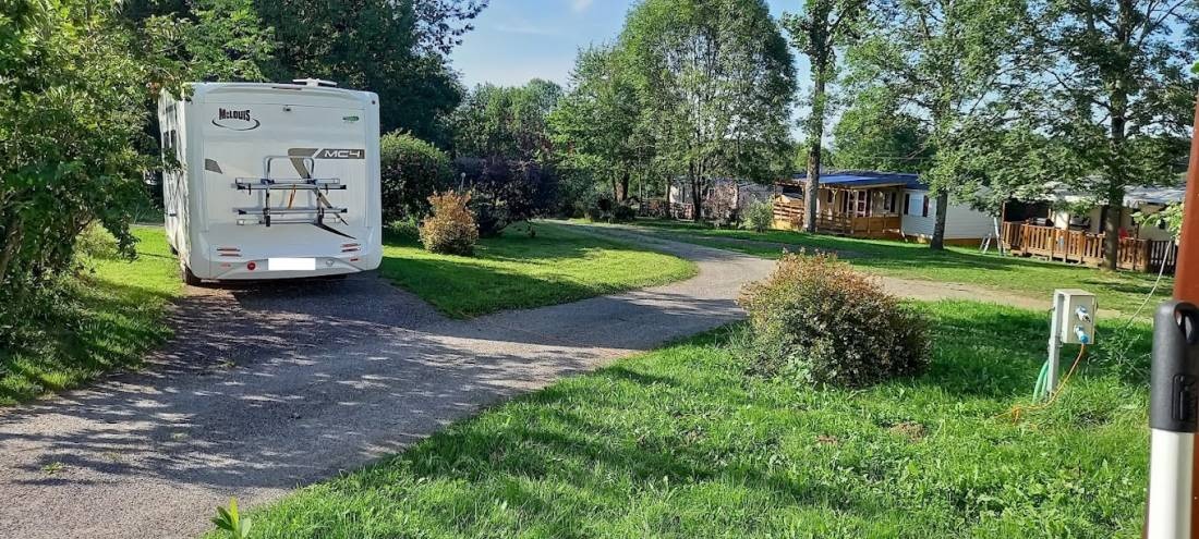 Les Craouès * — Campingplats in Capvern