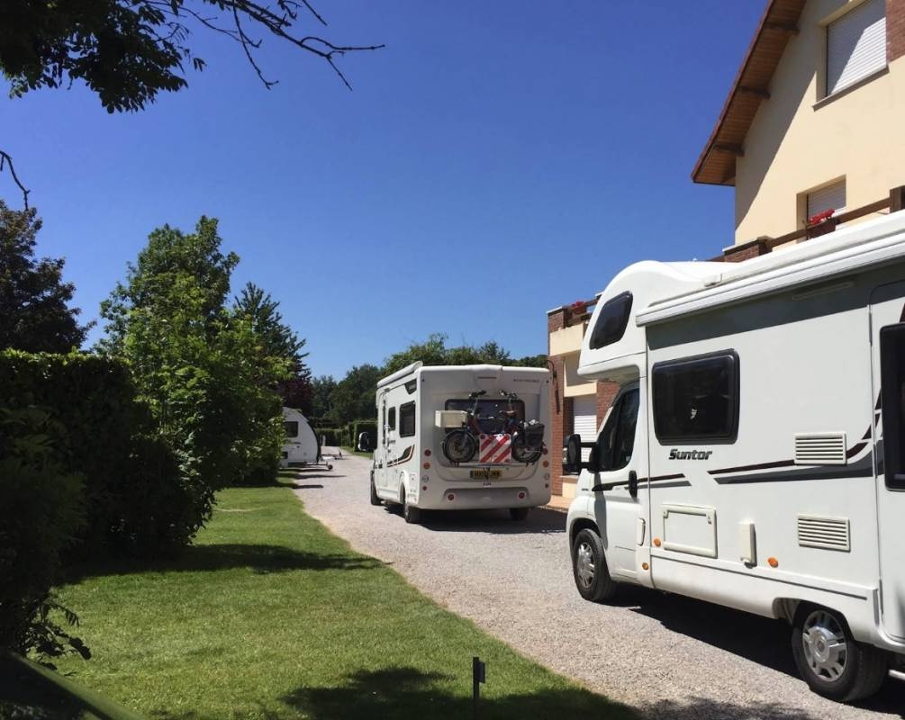 Camping Saint-Louis *** — Sítio de acampamento in Autingues / Hauts-de-France