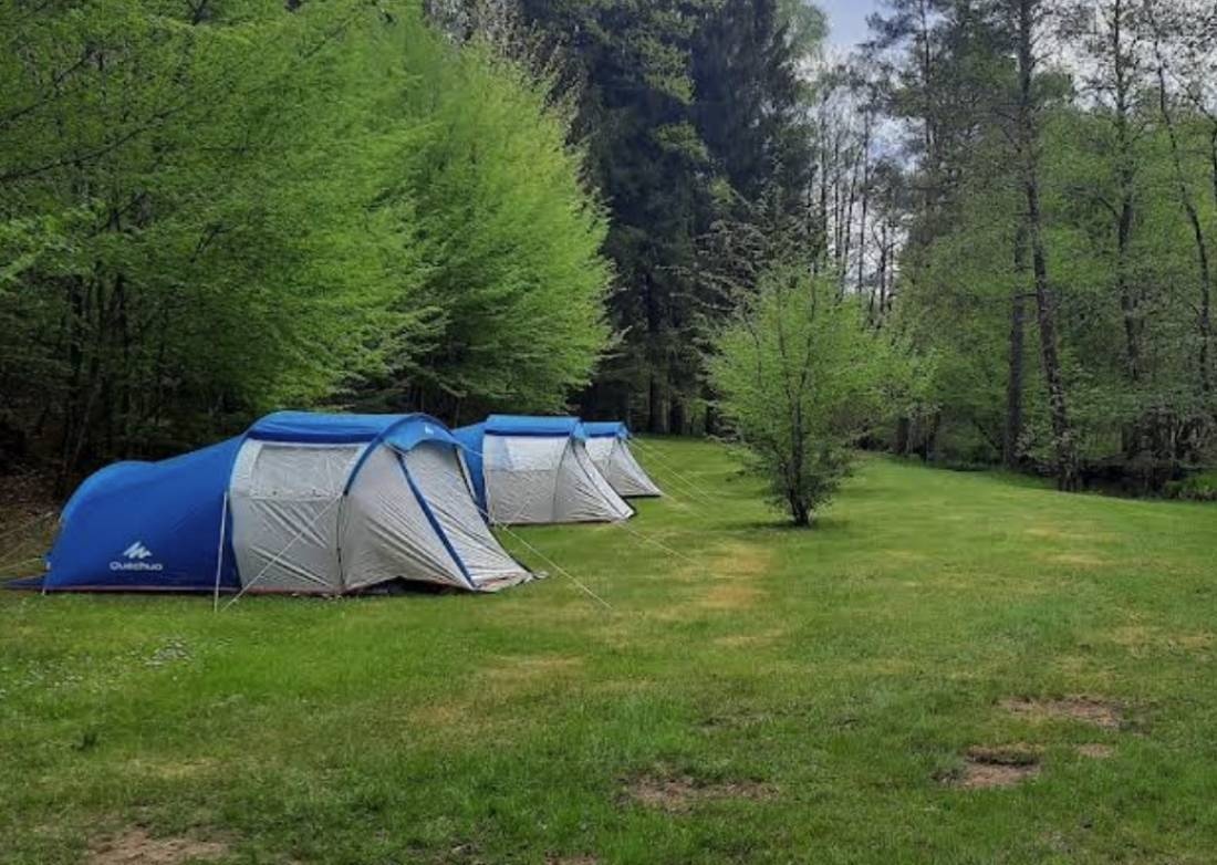 Camping La Petite Riviere — Cámping in Clergoux