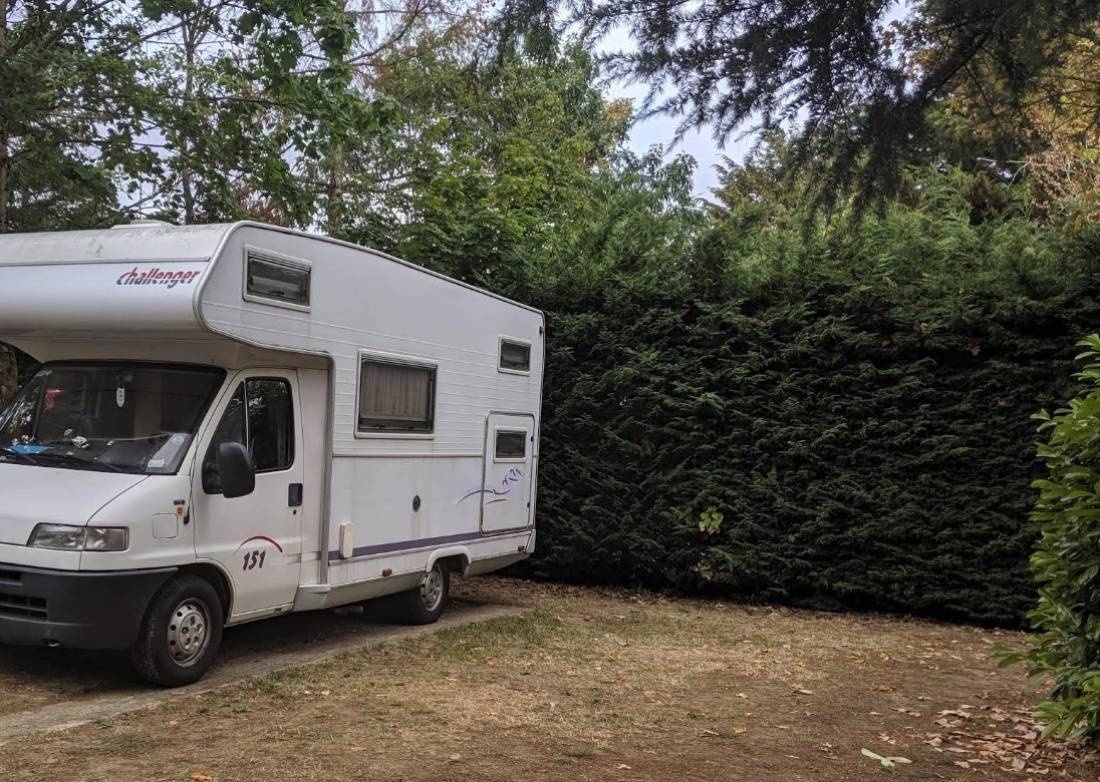 Camping La Petite Valette (Naturisten Camping) — Campingplats in Sazeret