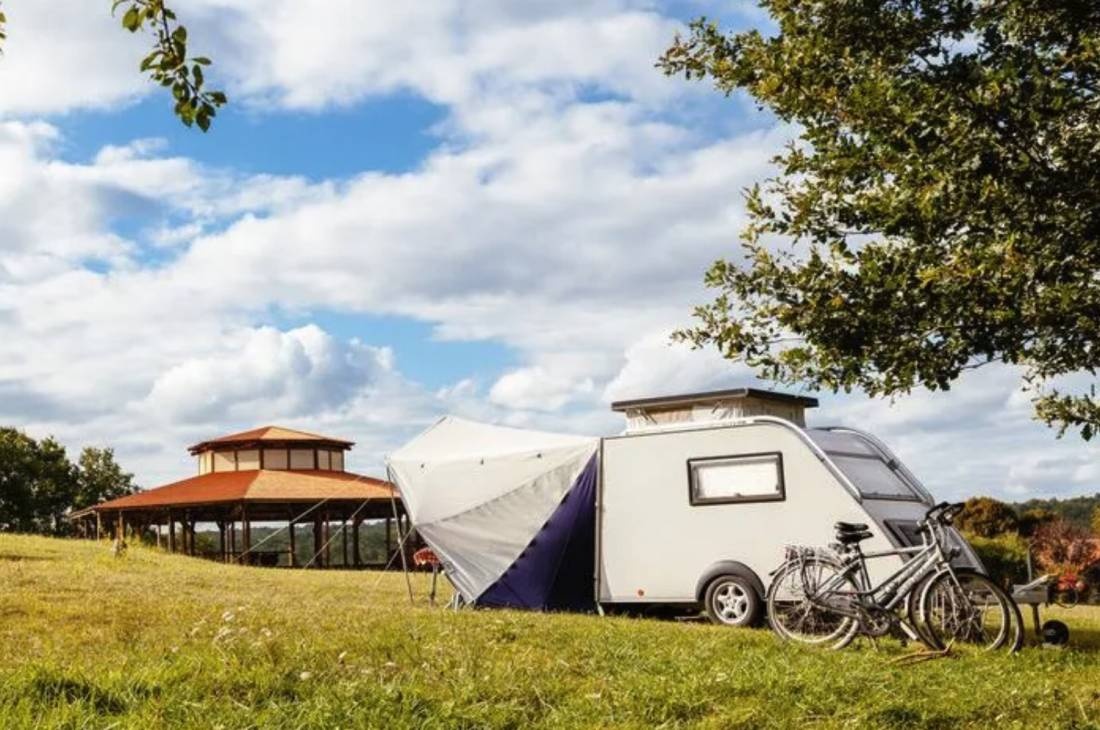 Domaine de Corneuil *** — Campingplats in Mareuil en Périgord