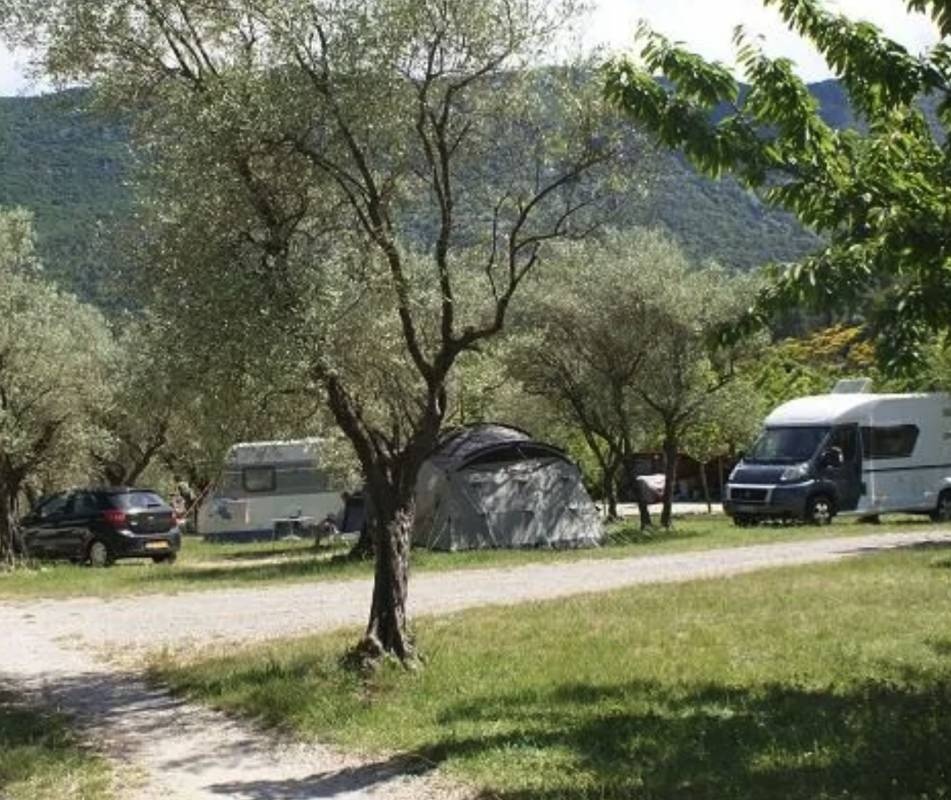 Camping de la Gautière *** — Campingplatz in La Penne-sur-l'Ouvèze 
