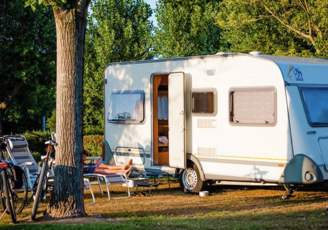 Camping Paradis Domaine de Gaujac **** — 露营地 in Boisset-et-Gaujac