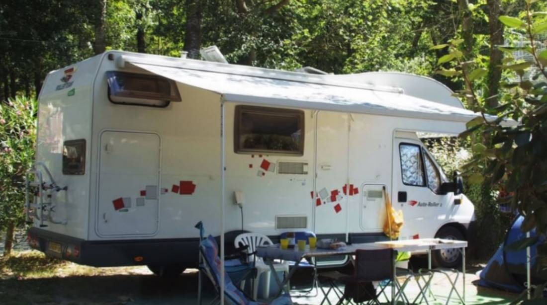 Camping Paradis Domaine de Gaujac **** — Campingplads in Boisset-et-Gaujac