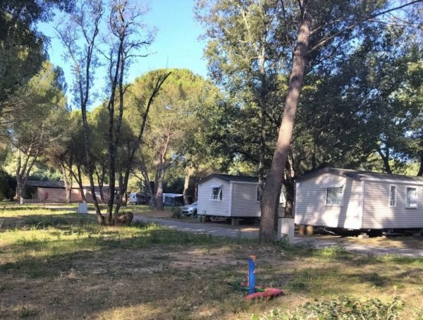 Camping Paradis Domaine de Gaujac **** — Photo 3