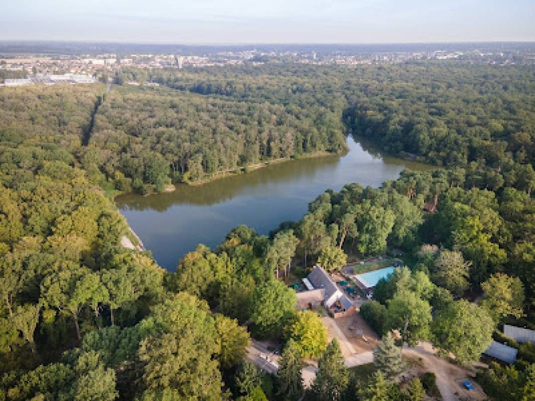Camping Huttopia Rambouillet — Kemping in Rambouillet / Île-de-France