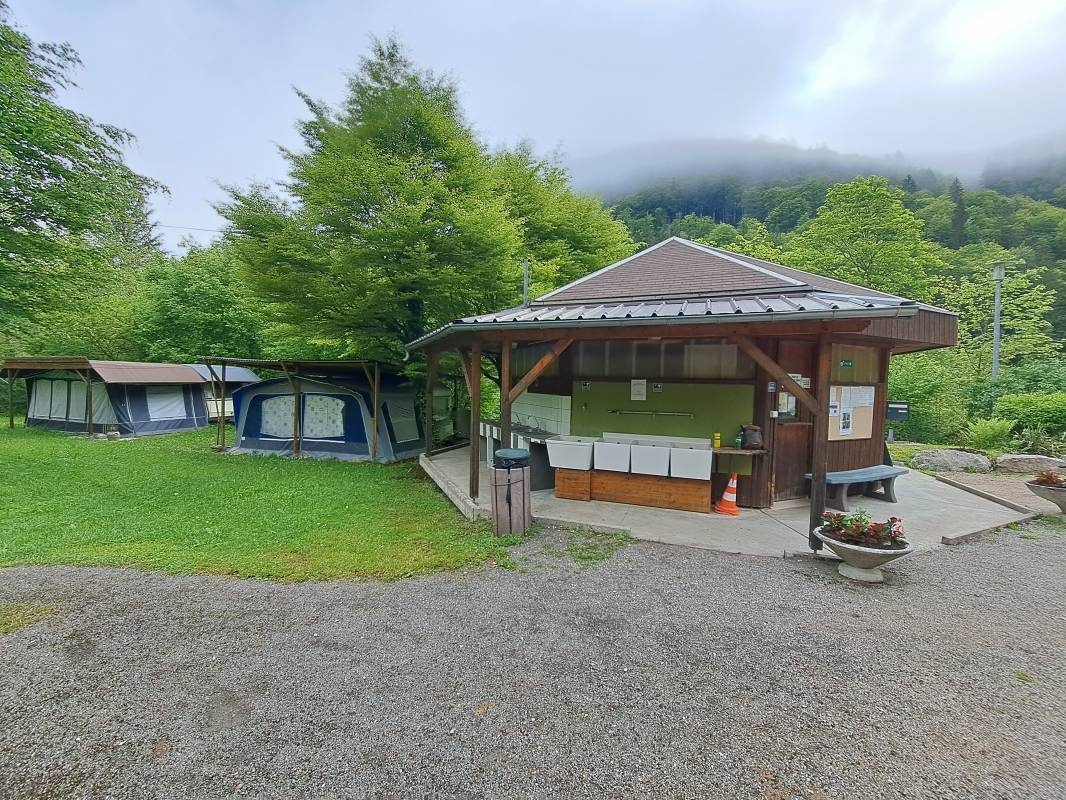 Camping Municipal de la Forge — 露营地 in Goumois