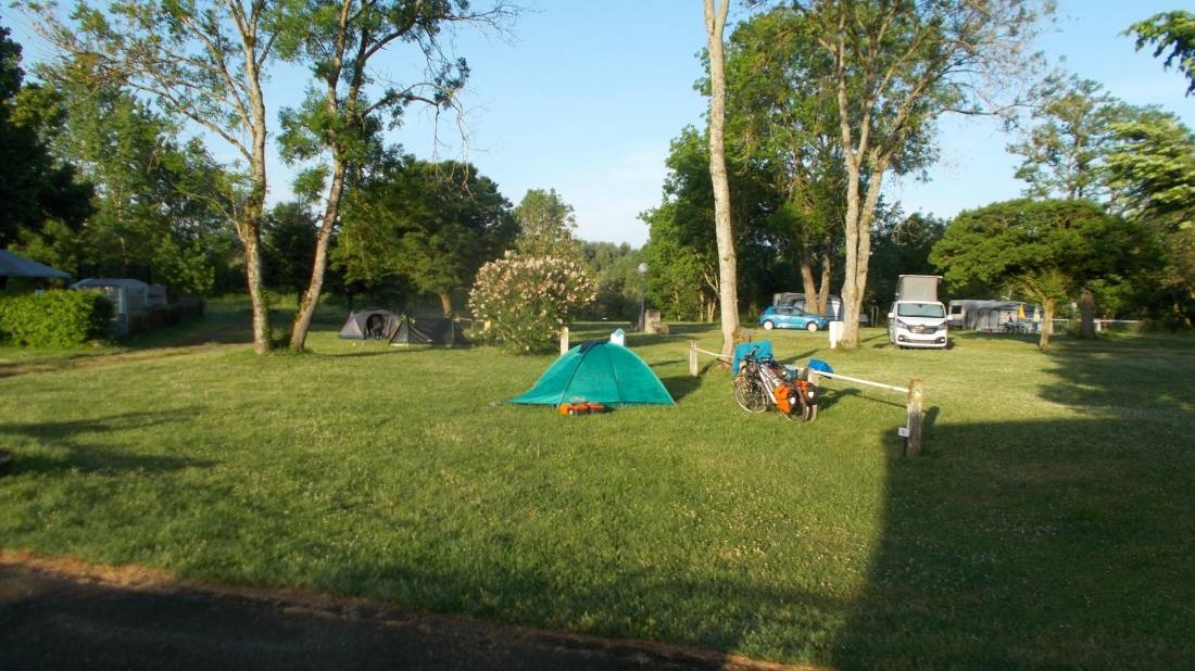 Camping Municipal Du Passetemps — Kemp in Bayon / Grand Est