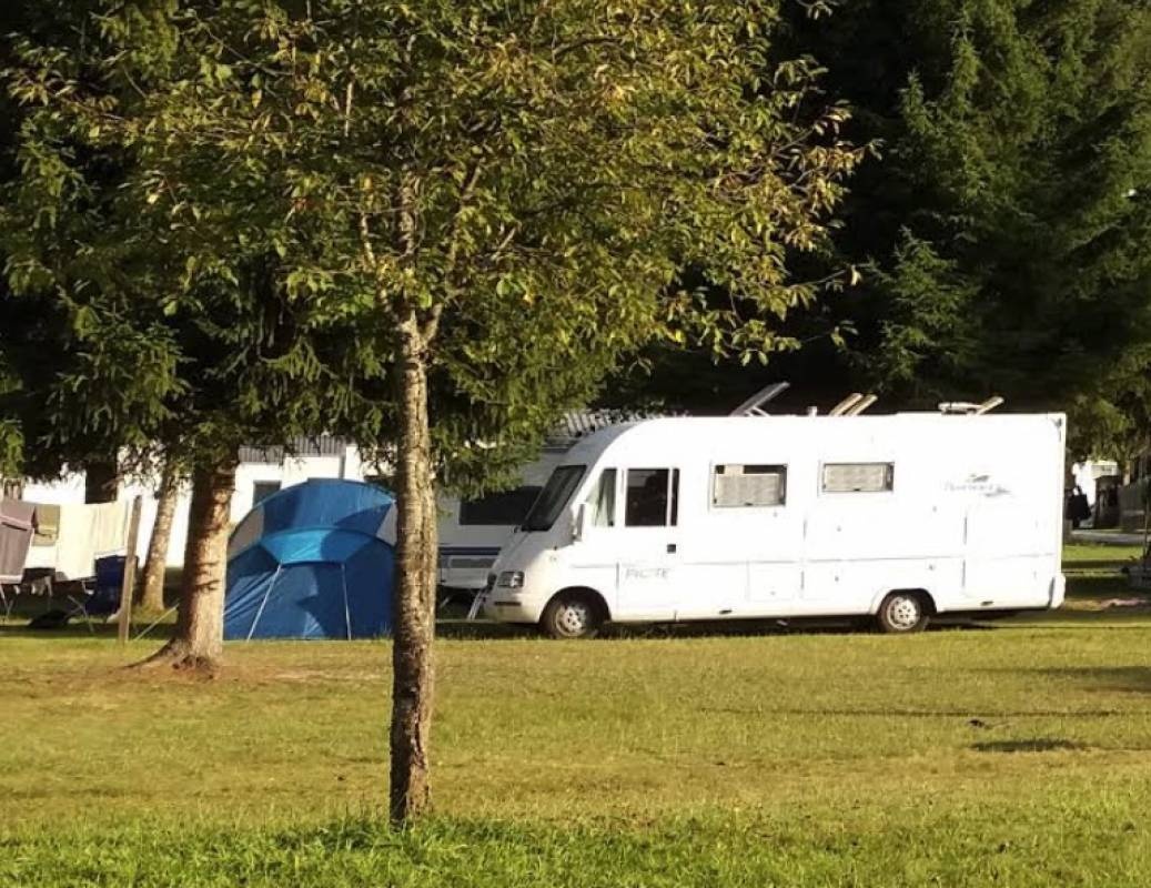 Camping La Heche ** — Kemping in Arrens-Marsous