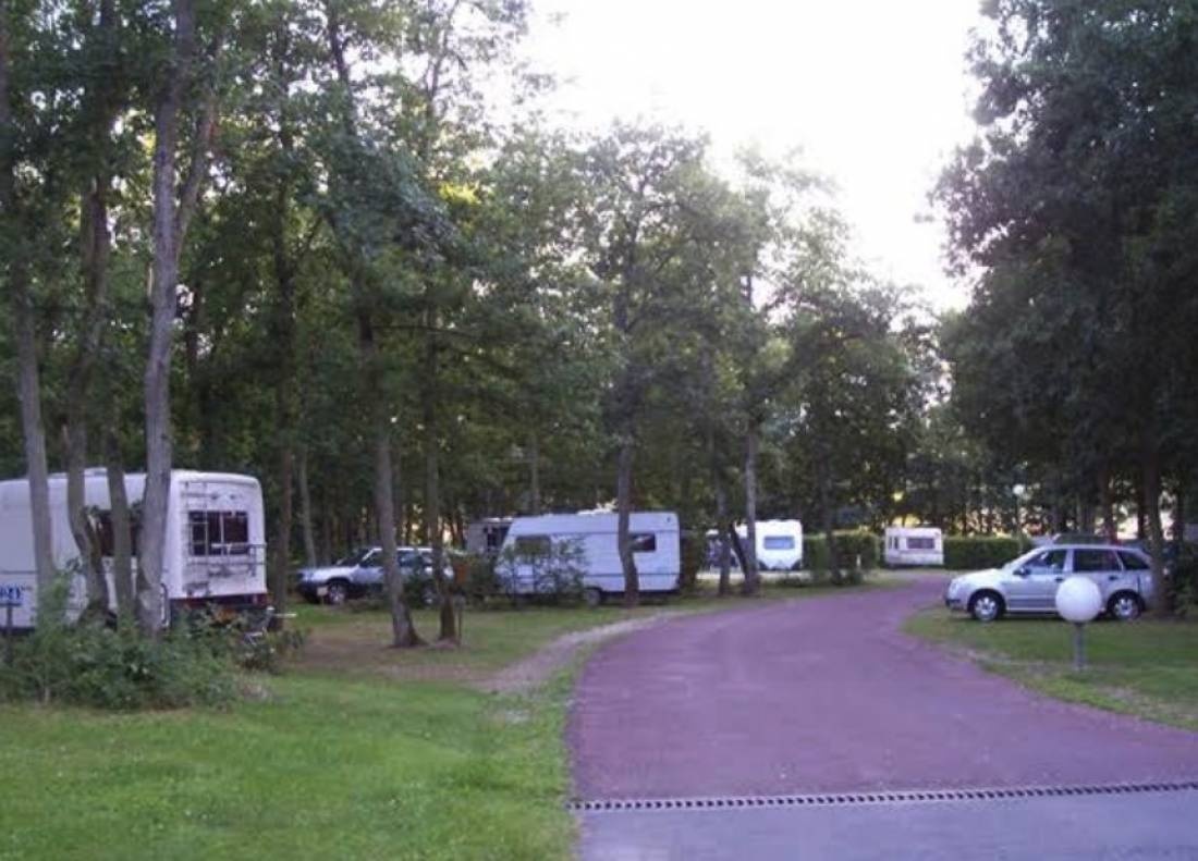 Camping La Jaougotte *** — Sítio de acampamento in Vielle-Saint-Girons