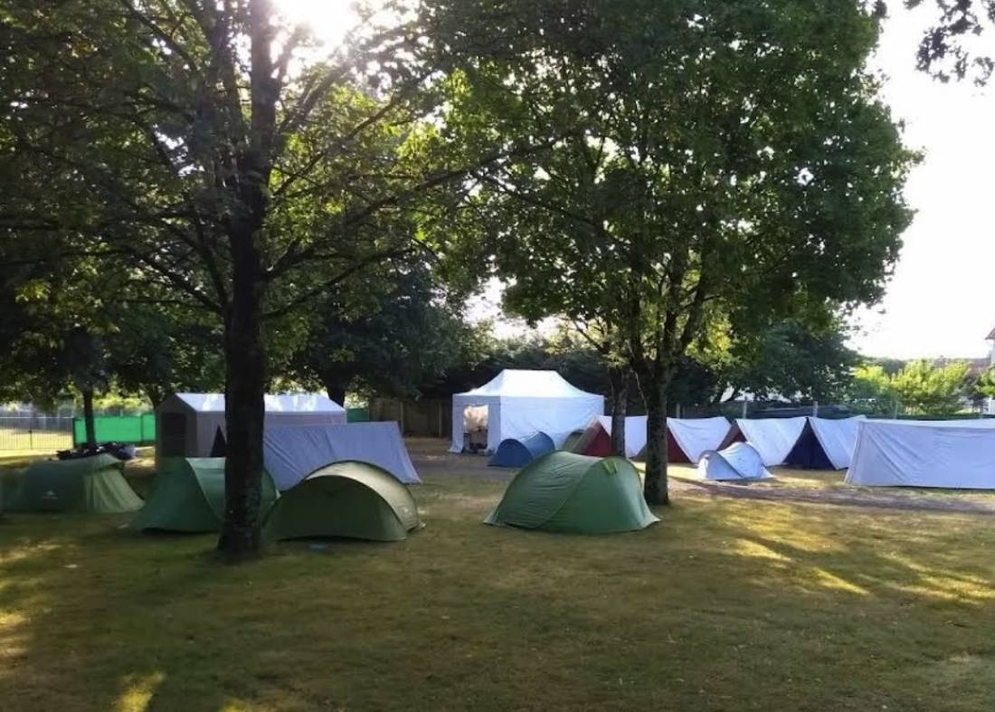 Camping Municipal Saint-Maixent-l'École — Campingplats in Saint-Maixent-l'École 
