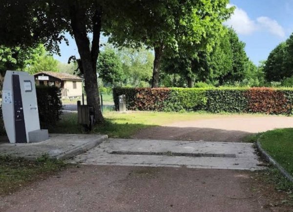 Stellplatz Diou — Photo 2