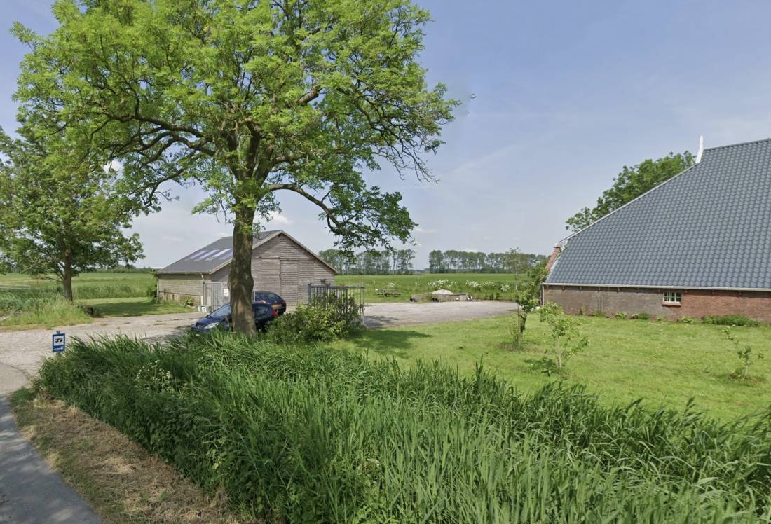 De Drie Stromen — At a Restaurant in Aduard