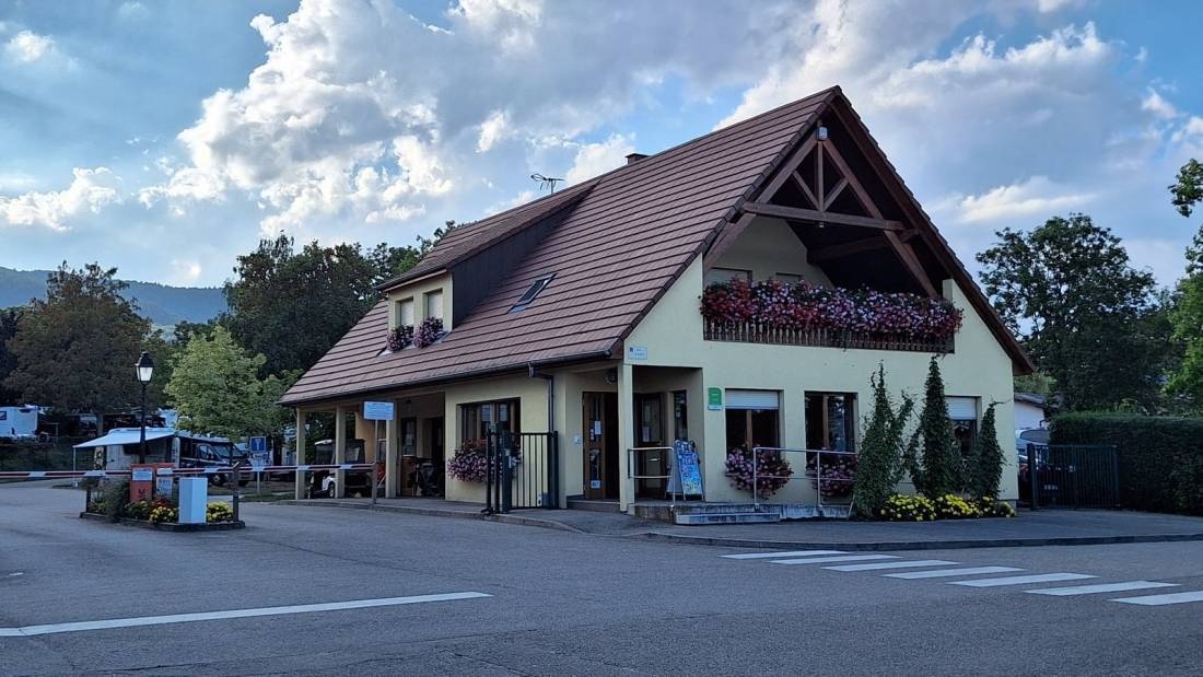 Camping Les Trois Châteaux *** — Camping in Eguisheim / Grand Est