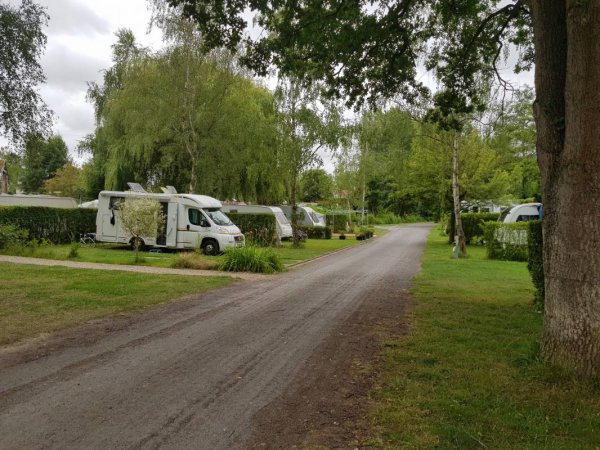 Camping du Vivier aux Carpes *** — Foto 3