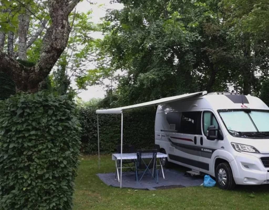 Camping Le Temps De Vivre *** — Kemp in Salignac-Eyvigues