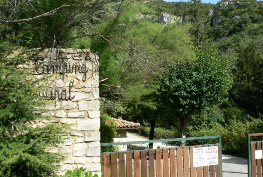 Camping Municipal Pont-de-Barret — Campingplads in Pont-de-Barret