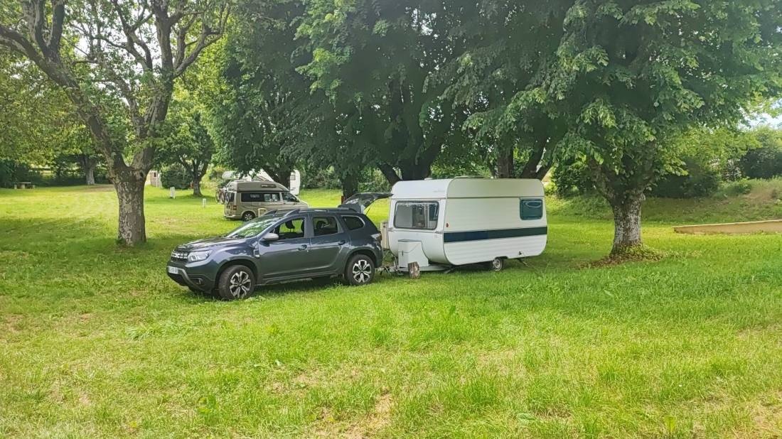 Camping Municipal Le Seuil — Campingplatz in Saint-Christol
