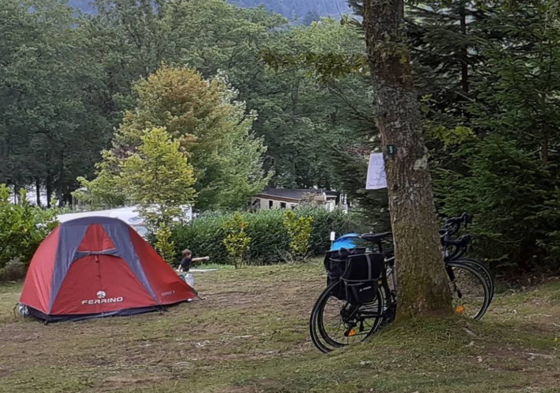 Camping Municipal De L'enclose — Cámping in Tarnac / Nouvelle-Aquitaine