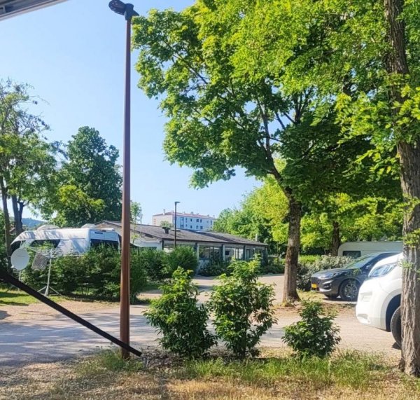 Camping Les cents Vignes — Photo 6