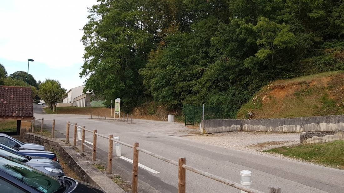 Stellplatz Saint-Amour — Stellplatz in Saint-Amour