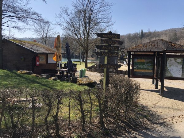 Wohnmobilstellplatz am Camping- & Ferienpark Teichmann — Photo 2