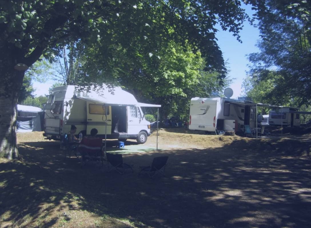 Camping du Lac de Bournazel **** — Kamp yeri in Seilhac