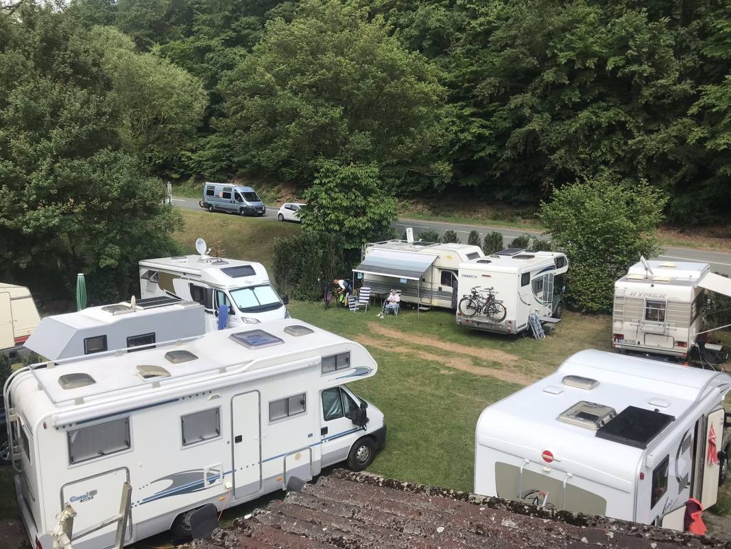 Stellplatz Seeblick Edersee — Campervan Site in Waldeck