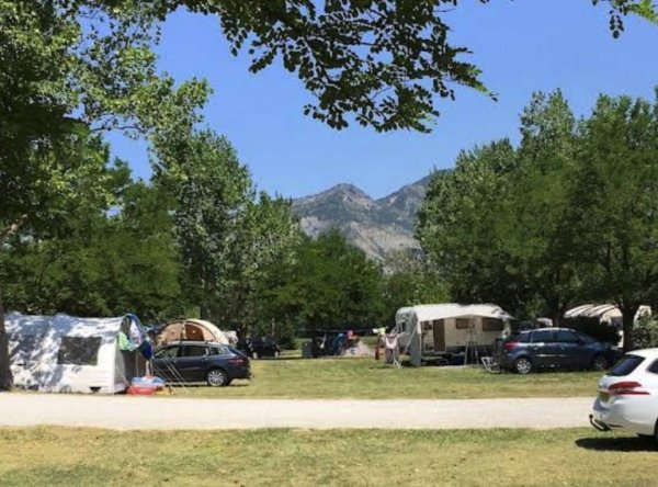 Camping Les Tuillères ***