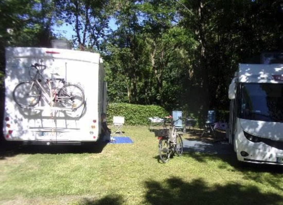 Camping La Ferme de la Maison Neuve ** — Campingplass in La Ferrière